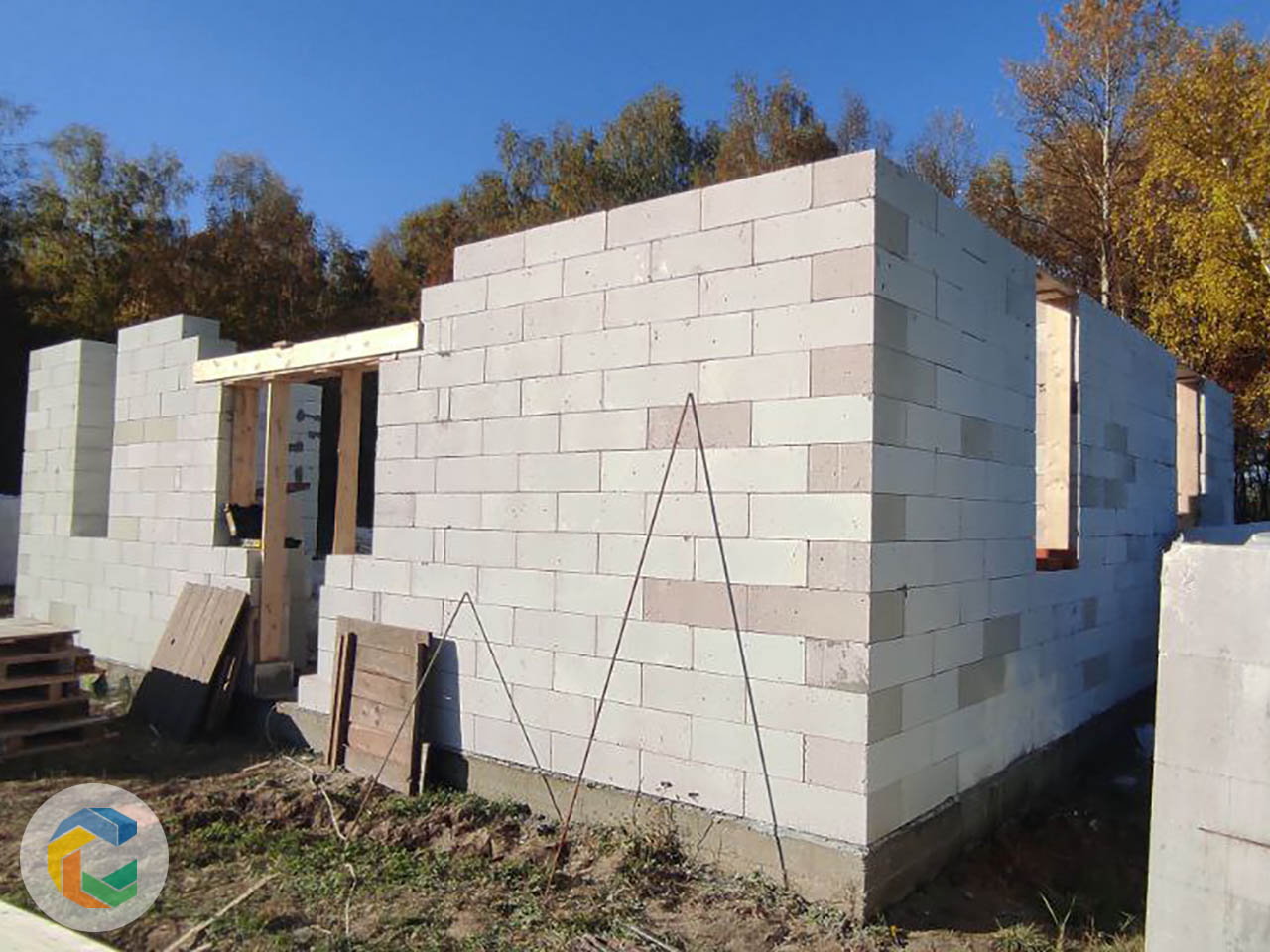 Возведение стен из пеноблока в деревне Мерлеево